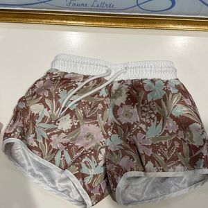 Minnow boys swim trunks 5/6 like new. Worn once!